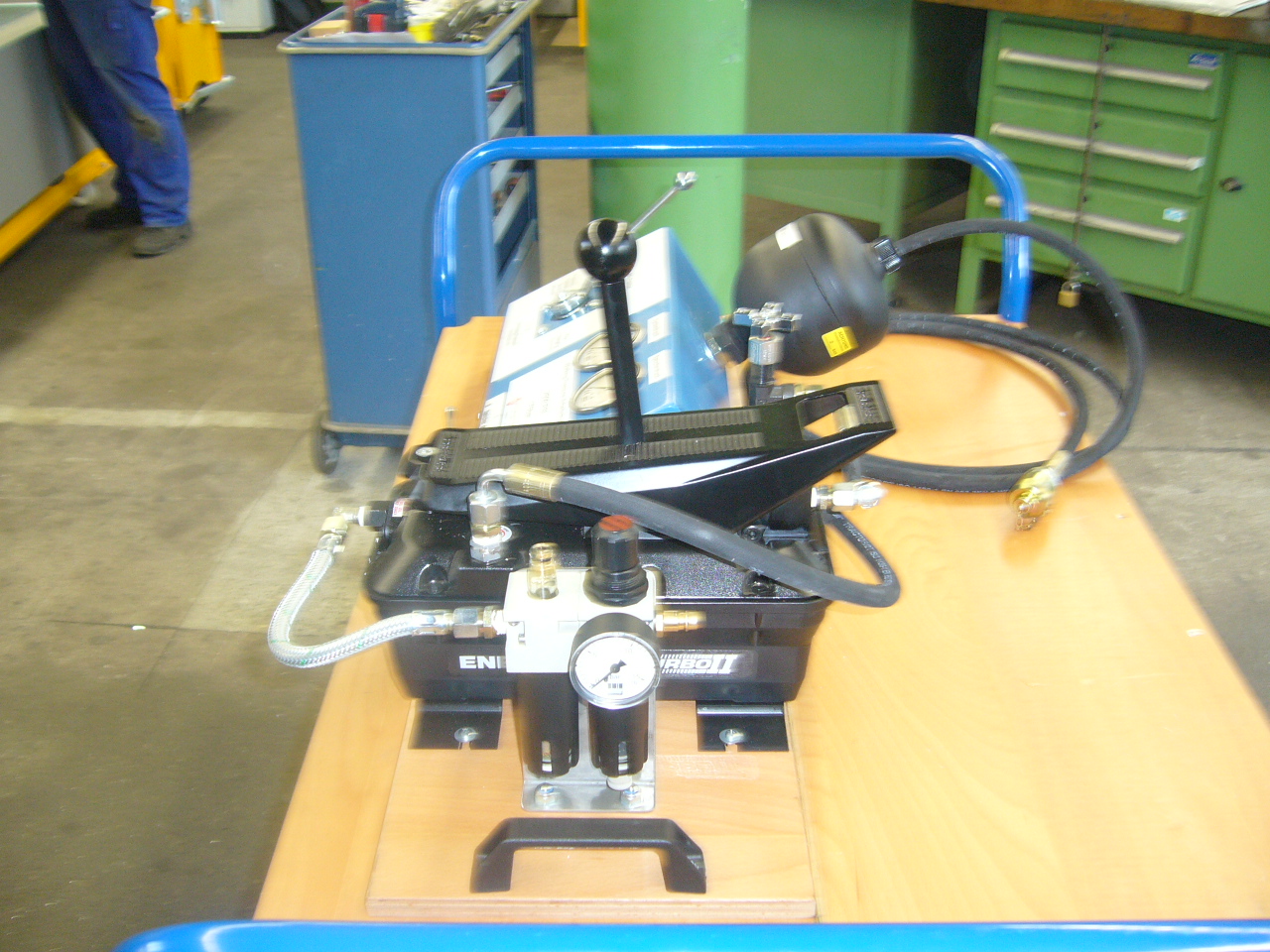 連云港螺桿鉆具整機試驗臺訂制